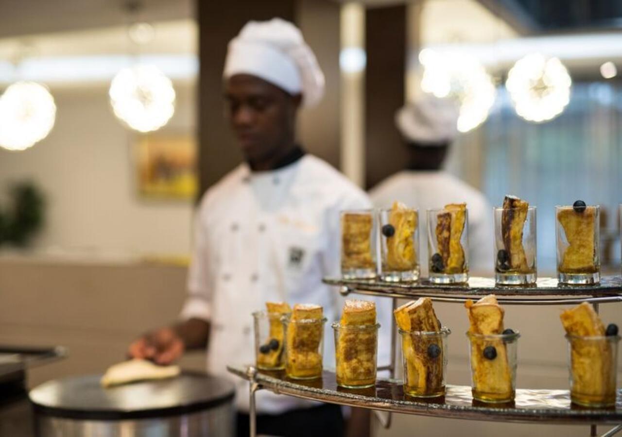The Envoy Hotel أبوجا المظهر الخارجي الصورة